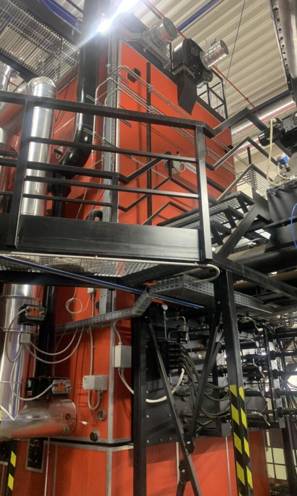 Diseño Personalizado de Calderas de Biomasa para Agua Caliente